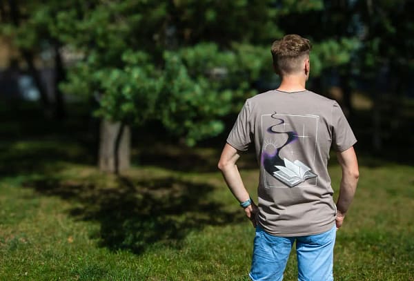 marškinėliai su piešiniu